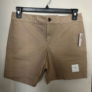 NEW Old Navy Every Day Short - Khaki Size 4
